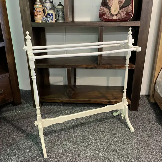 White Painted Towel Rack