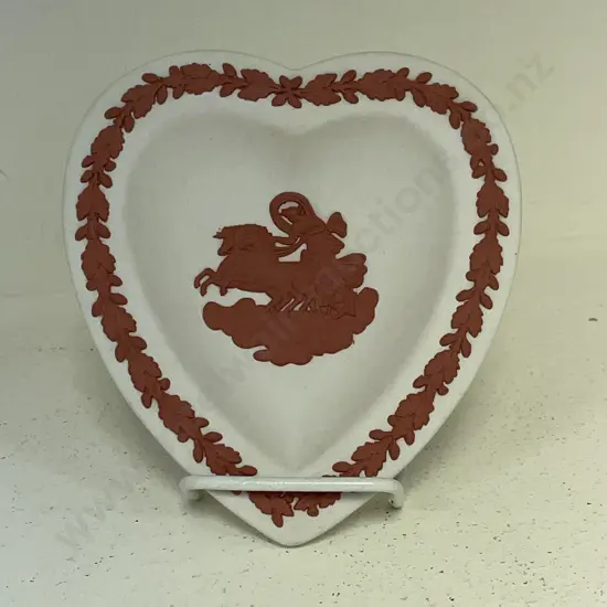 Wedgwood Jasperware Terracotta on White Heart