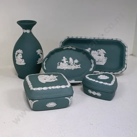 Wedgwood Jasperware Assorted Spruce Green coloured items