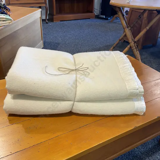 Pair of Vintage Cream Wool Blankets. Single Size