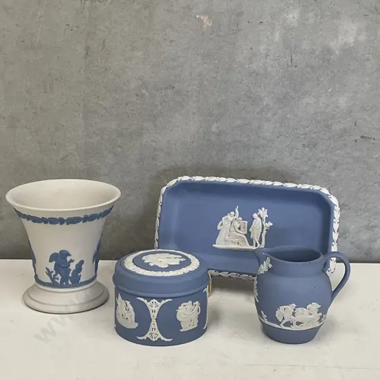 Assorted Wedgwood Jasperware items. Blue trinket box, jug and dish with Blue on White Vase H8.5cm