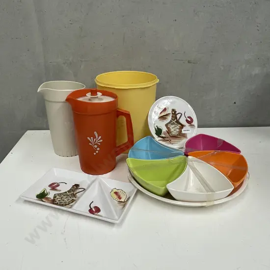 Assorted Vintage Retro Items