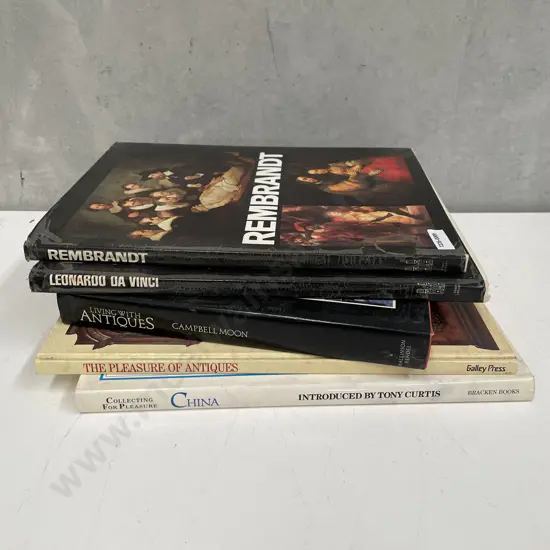 Books: Leonardo Da Vinci, Rembrandt, assorted antique books