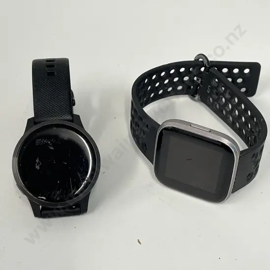 Garmin Fitbit Vivospace 4S with Black Fitbit watch