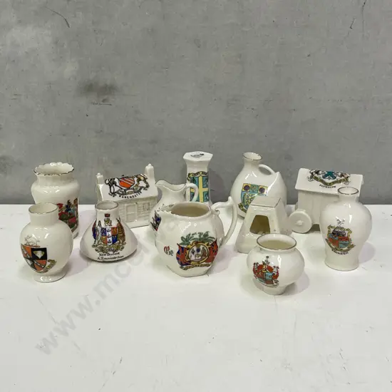 Assorted Vintage Crested Porcelain items