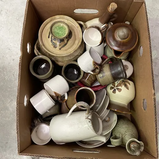 Large Assorted of Pottery: Box of