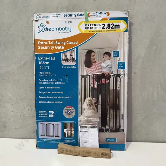 F190B Boxed Dreambaby Extra-Tall Swing Security Gate, Black. Extends to 2.82 metres