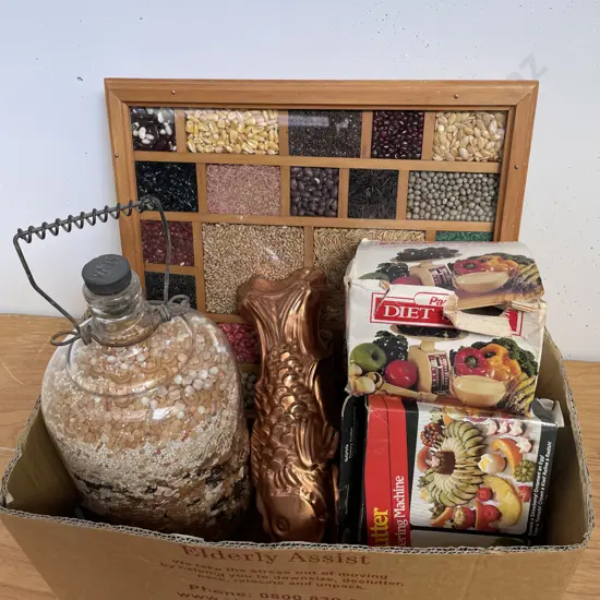Box of Kitchen Decorative items etc